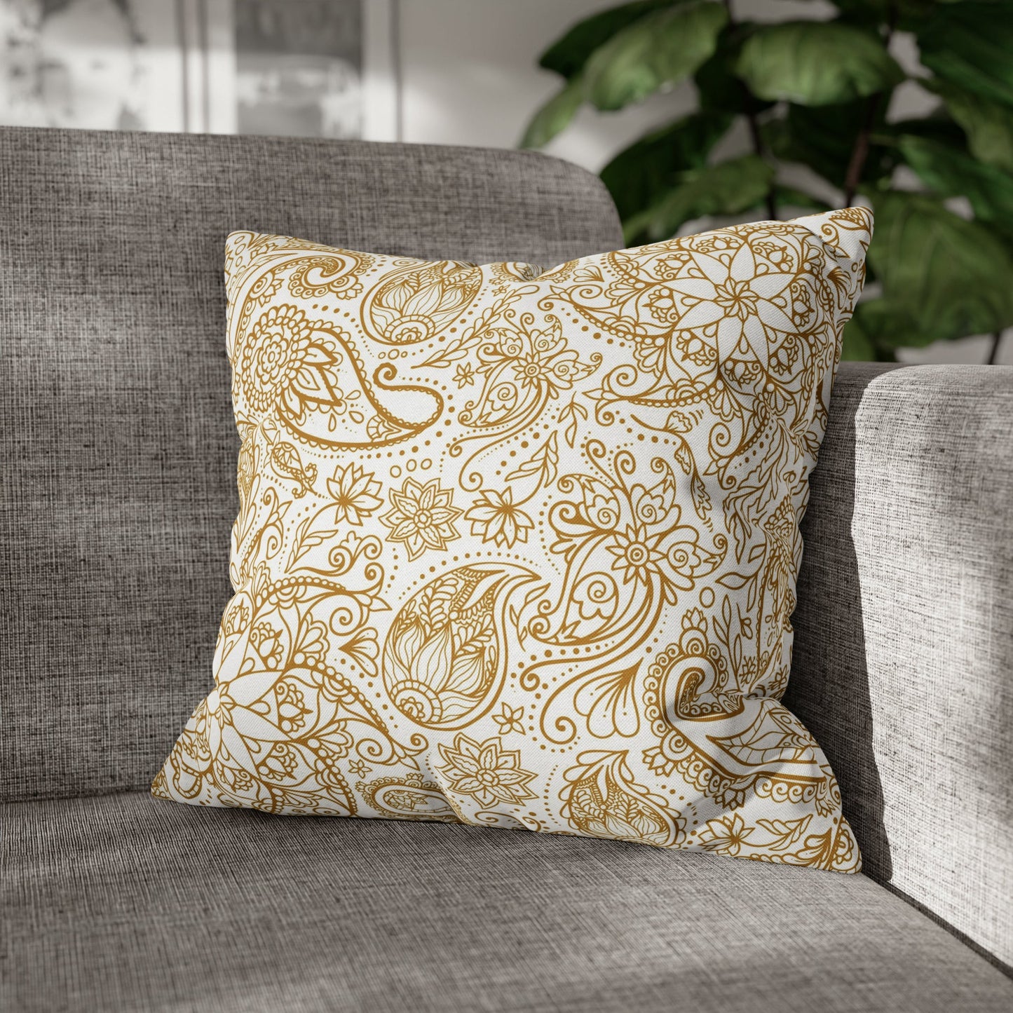 Golden Paisley Polyester Square Pillow Case - Trendy AF