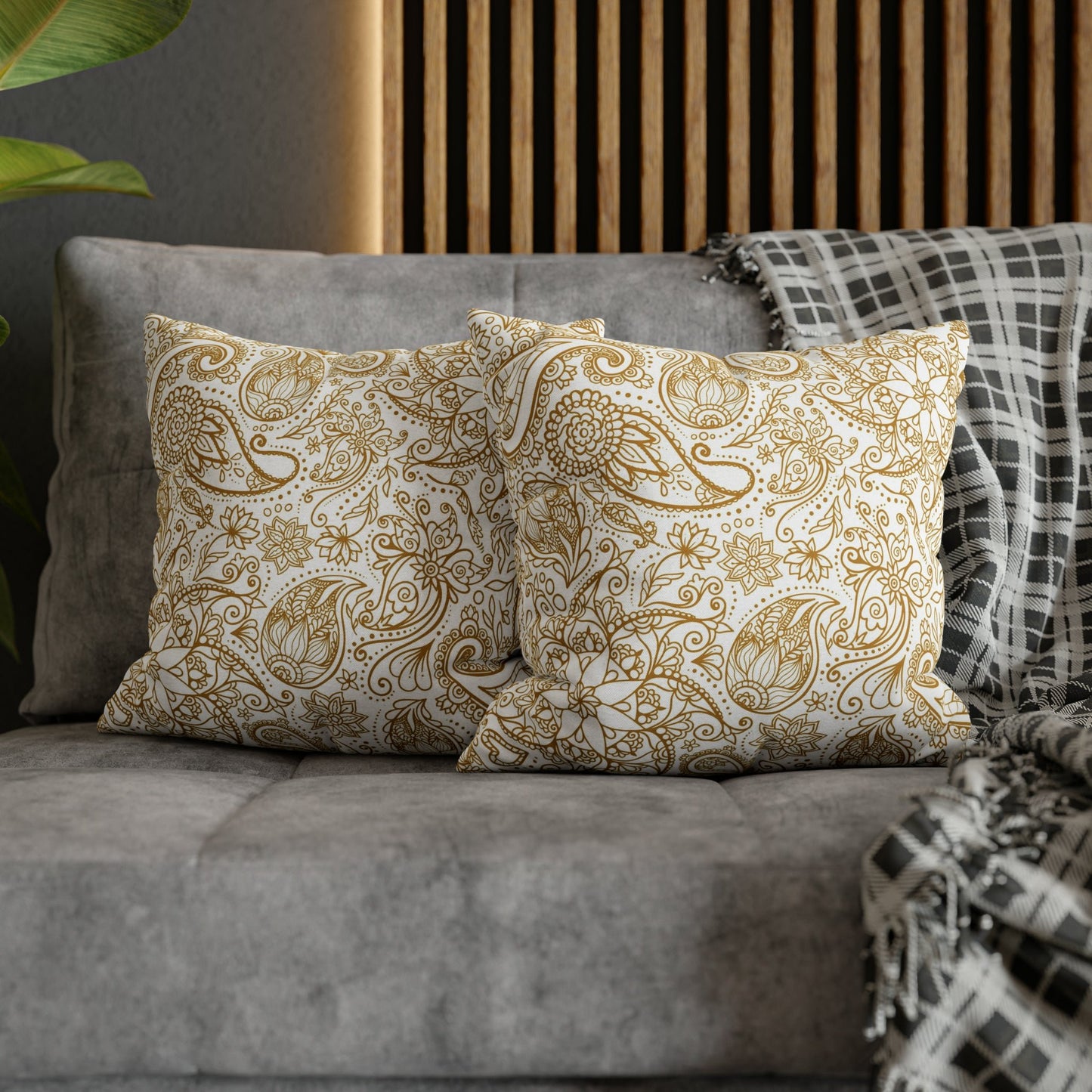 Golden Paisley Polyester Square Pillow Case - Trendy AF